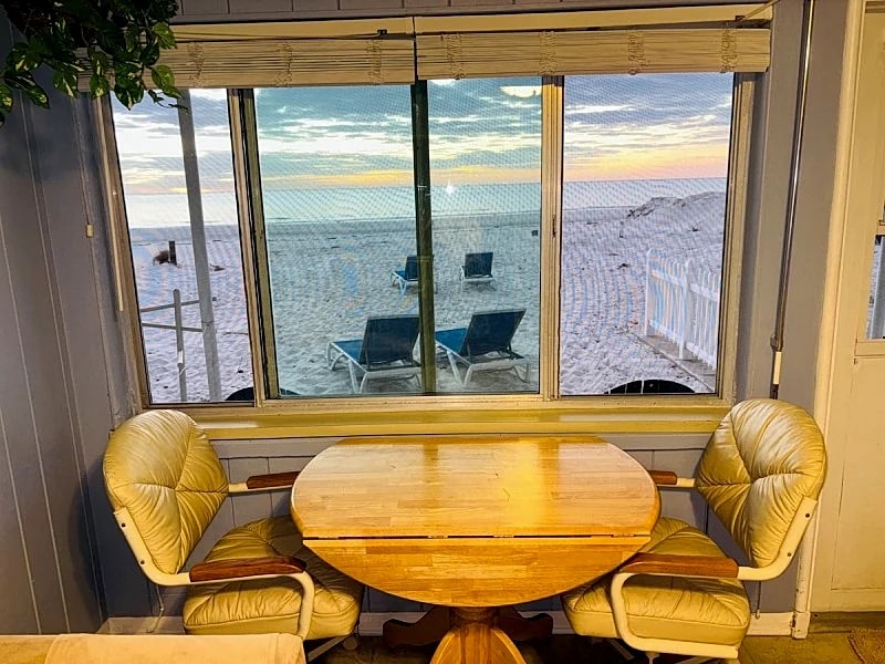 Ground-Floor Direct Beachfront Walk-Out to Sand No Stairs! in Indian Shores, Florida, United States — photo 2