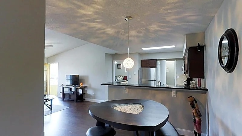 Gated community luxury new designer remodeled condo minutes from parks in Orlando, Florida, United States — photo 5