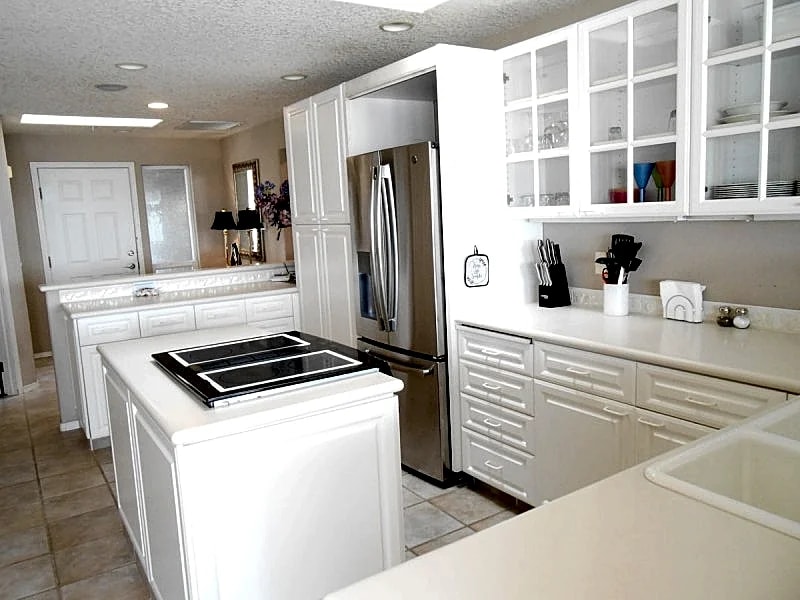 OCEANFRONT TOP FLOOR PENTHOUSE 3BED/3BATH CONDO ON PROM WALKING DISTANCE TO TOWN in Seaside, Oregon, United States — photo 4