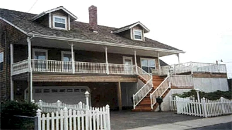 Beautiful 5000 sq. ft property ~ 3 levels w/ wrap around deck panoramic view