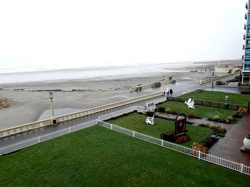 #304 - Promenade Condo's - Beautiful Oceanfront ~ Northwest facing corner unit