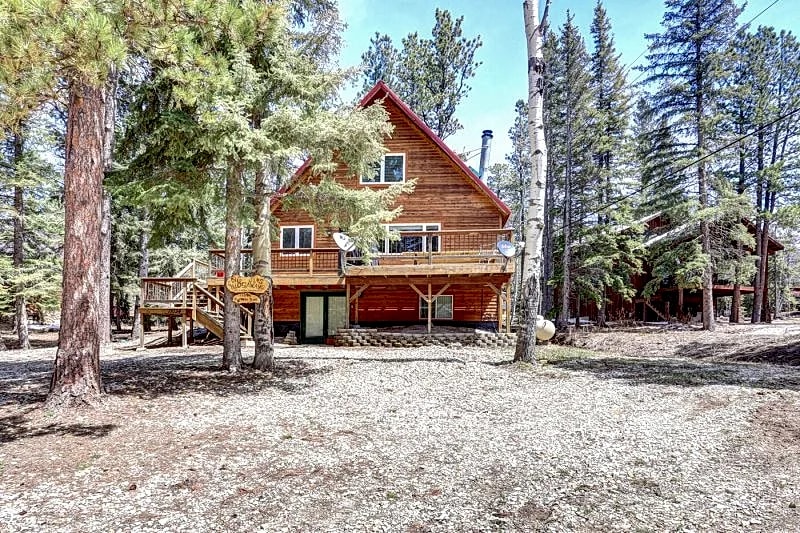 Big Jim`s Hideaway | 4 Bed, 3 Bath in Lead, South Dakota, United States — photo 3