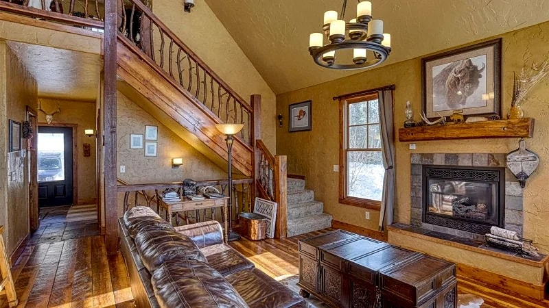 Big Pine Lodge: Black Hills 4 Bed, 2 Bath Cabin Rental at Terry Peak Ski Area in Lead, South Dakota, United States — photo 5