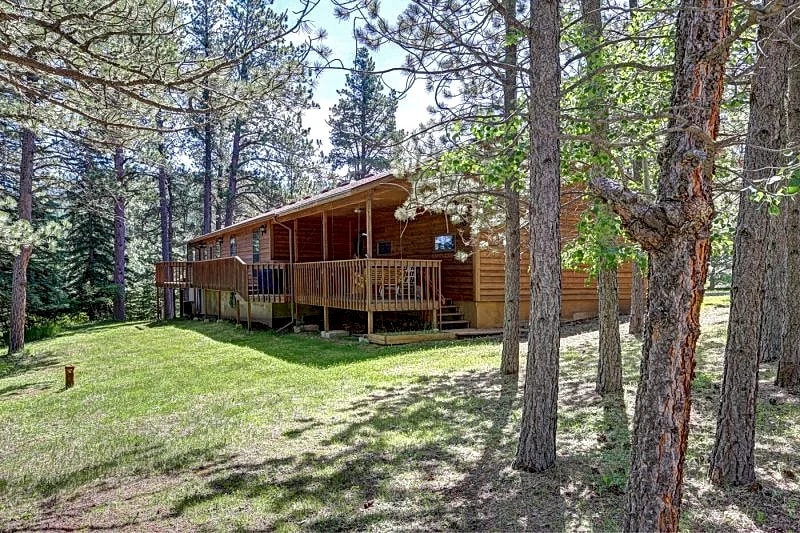 Chase`s Cabin by the Creek | Spacious 4-Bed, 2 Bath Ranch in Lead, South Dakota, United States — photo 2