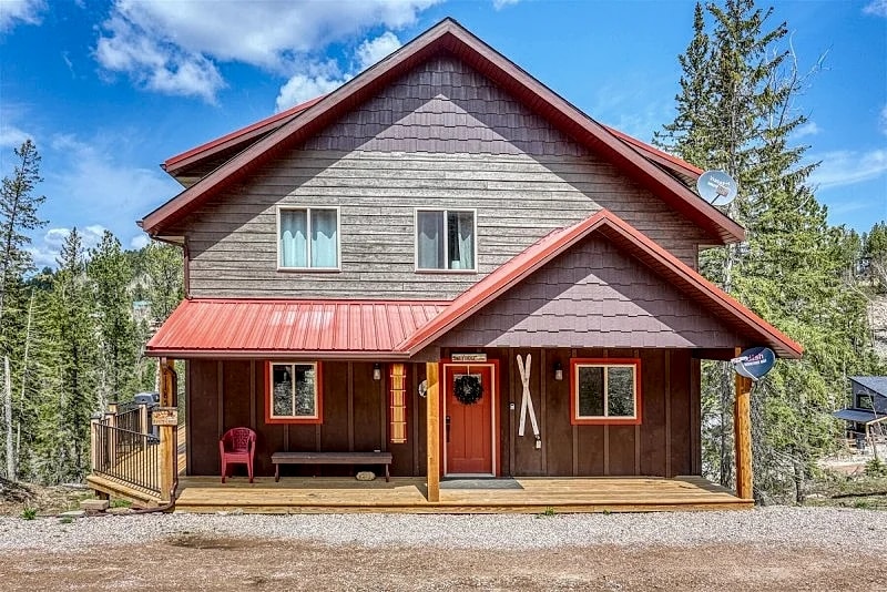 Annie Creek Lodge | 5 Bed, 3 Bath