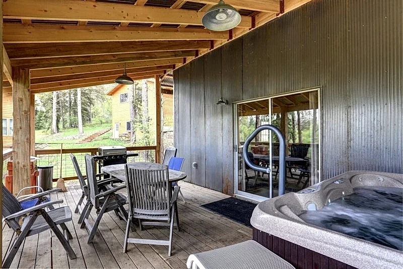 Mountain Oasis - 6 bedroom cabin with game room and private hot tub! in Lead, South Dakota, United States — photo 2