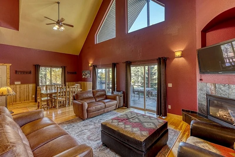 Red Antelope | 5 Bed, 3 Bath in Lead, South Dakota, United States — photo 4