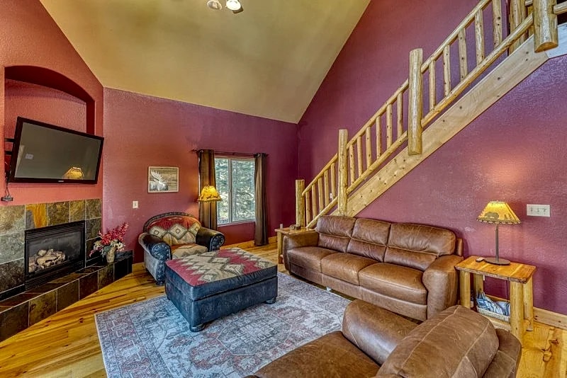 Red Antelope | 5 Bed, 3 Bath in Lead, South Dakota, United States — photo 5