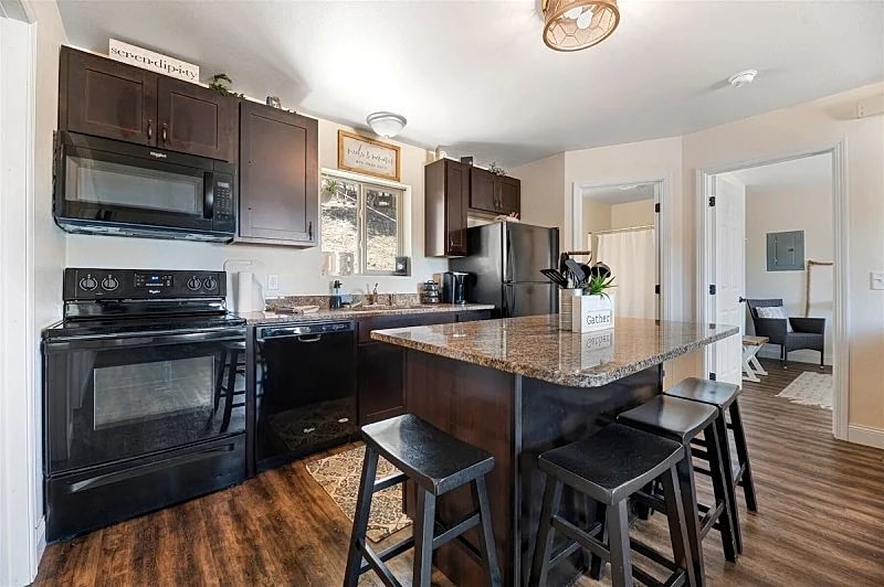 35 3rd street Upper Townhome | 2 Bed, 1 Bath in Lead, South Dakota, United States — photo 5