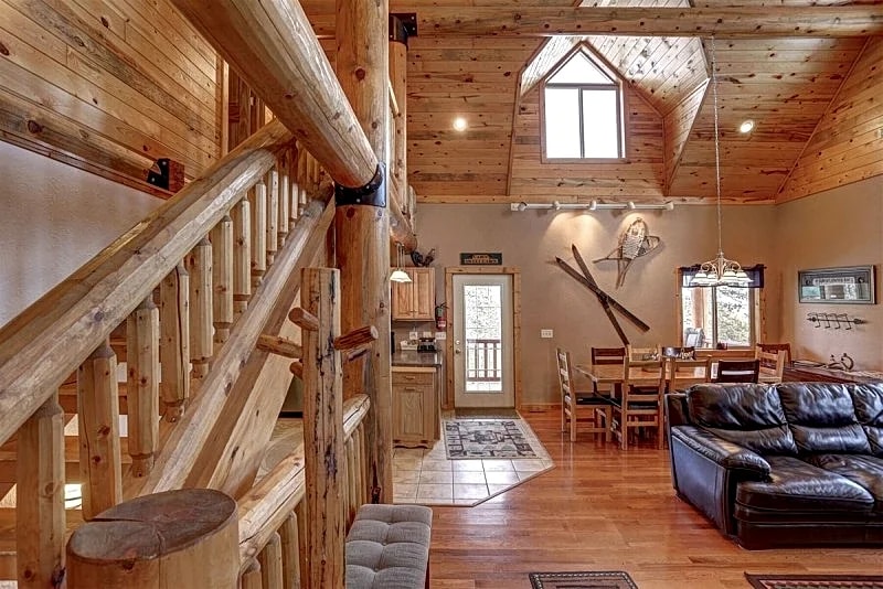 Arrow Lodge | 4 Bed, 3 Bath in Lead, South Dakota, United States — photo 5