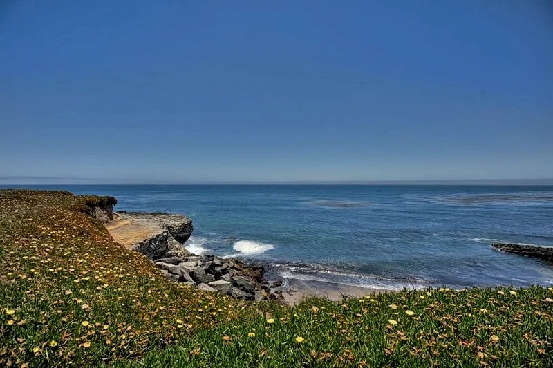 Ocean Front Family House Santa Cruz/West Cliff Winter availability in Santa Cruz, California, United States — photo 2