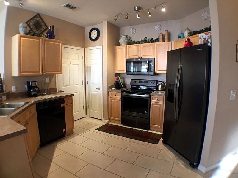 Beautiful 3 Bed 2 Bath Luxury Poolside Condo in Davenport, Florida, United States — photo 5
