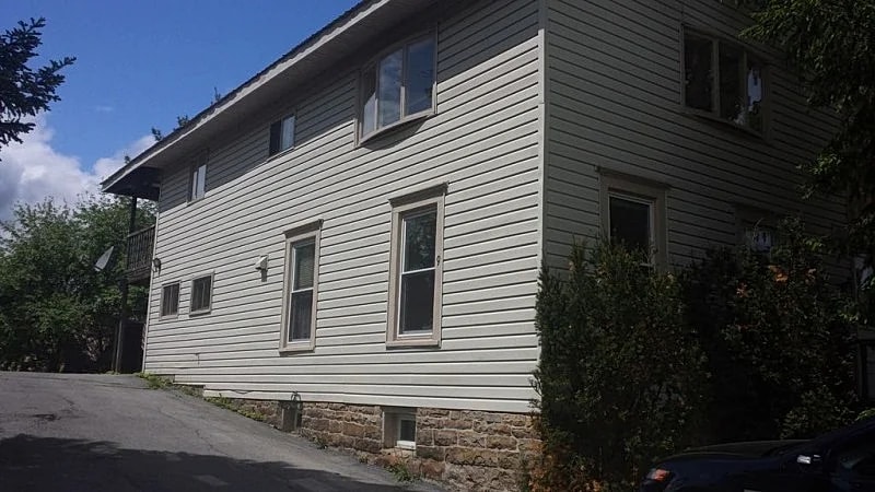Alexandria Bay House Sleeps 13, Or Sleeps 6 Up And 7 Down Separately in Alexandria Bay, New York, United States — photo 2