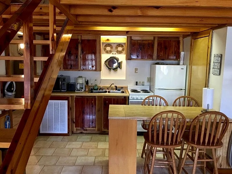 Cabin #1, Kentucky Lake, Nashville , Birdsong Marina, Paris Landing, Memphis in Camden, Tennessee, United States — photo 4
