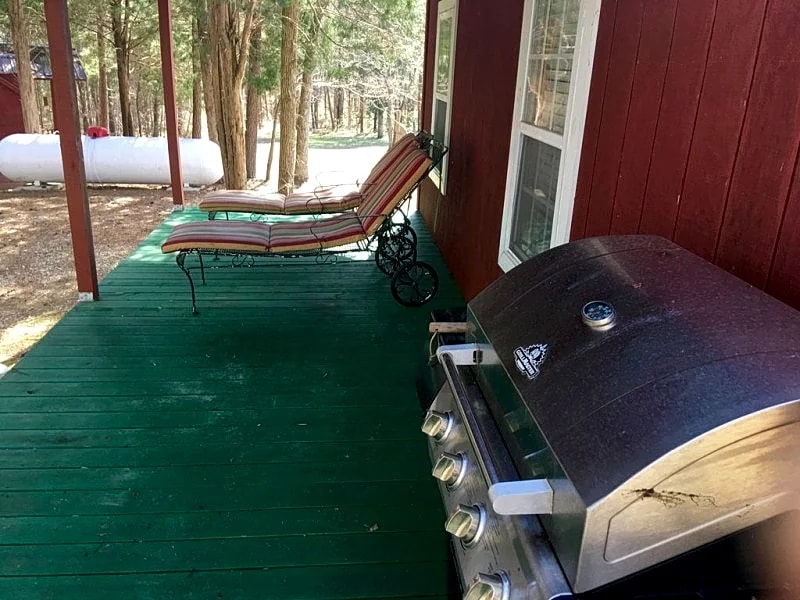 Cabin #1, Kentucky Lake, Nashville , Birdsong Marina, Paris Landing, Memphis in Camden, Tennessee, United States — photo 2