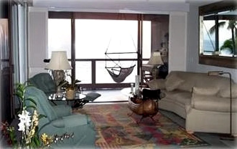 Absolute Oceanfront Penthouse with Wrap Around Lanai in North Kona, Hawaii, United States — photo 3