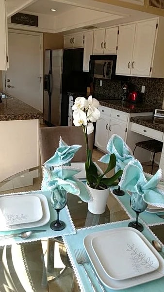 PERFECTLY LOCATED SCOTTSDALE HOUSE W/ PRIVATE POOL, FENCED YARD AND 2 CAR GARAGE in Scottsdale, Arizona, United States — photo 4