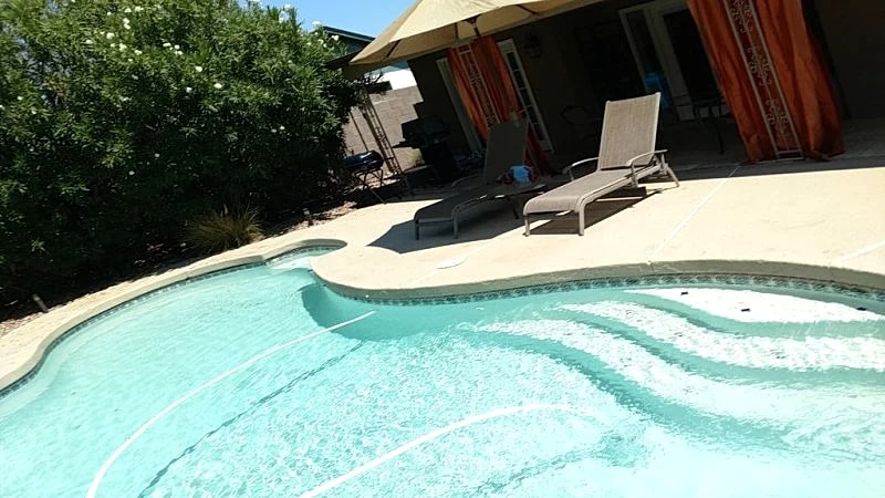 PERFECTLY LOCATED SCOTTSDALE HOUSE W/ PRIVATE POOL, FENCED YARD AND 2 CAR GARAGE in Scottsdale, Arizona, United States — photo 2