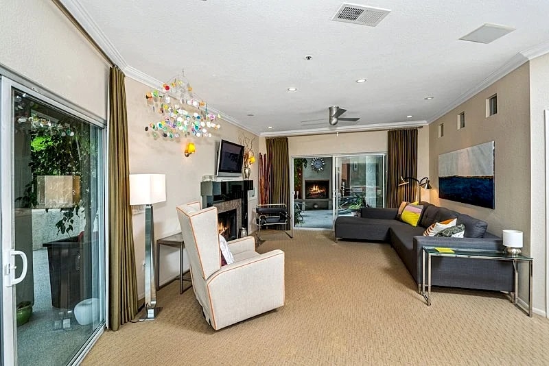 2 Bdrm 2 Bath Condo 2 Large Patios Neighboring Balboa Park in San Diego, California, United States — photo 3