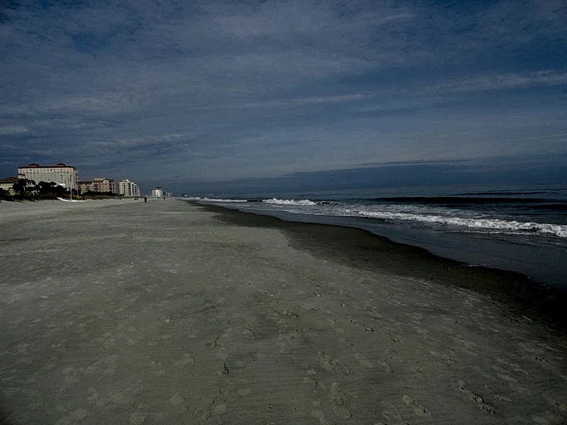 Enjoy a Quiet Stay at Our Place! We'd love to host you! Central Location in Myrtle Beach, South Carolina, United States — photo 4