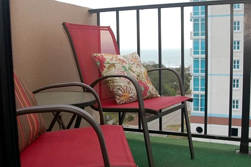 Relax in our Tranquil Retreat! 1 block to beach! in Myrtle Beach, South Carolina, United States — photo 5