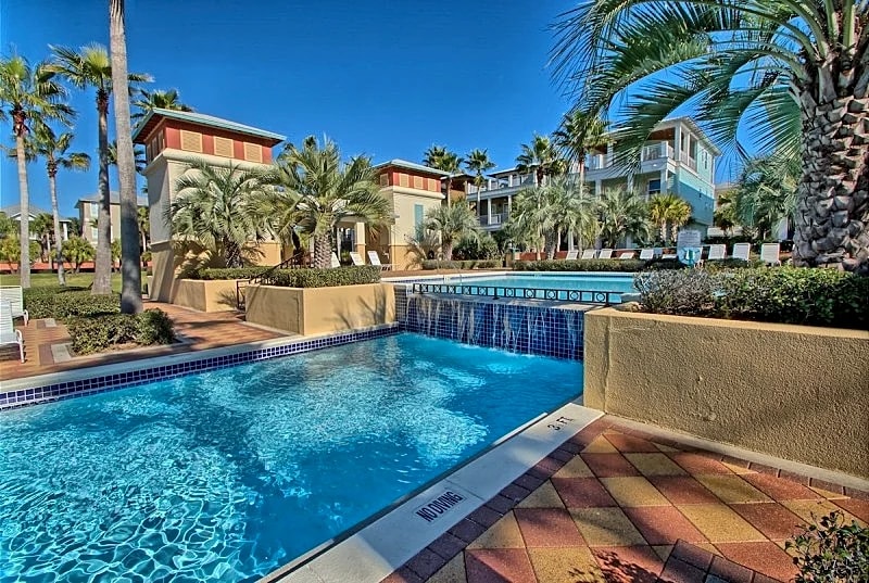 "NEW" House on lagoon Pool Deck 100 yds to Beach, walk to Rosemary Beach in Panama City, Florida, United States — photo 5