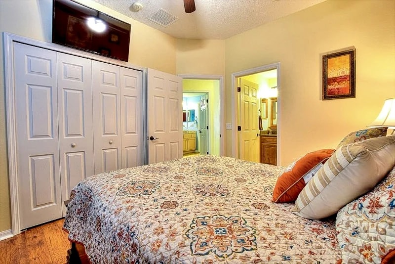 Funtastic Getaway - AMAZING Game Room w/A/C, Southern Pool/Spa, Gated Community! in Kissimmee, Florida, United States — photo 3
