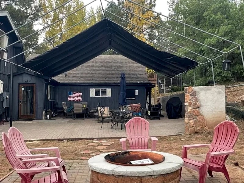RELAX - Munds Park Getaway! The house sleeps 10 in Munds Park, Arizona, United States — photo 2