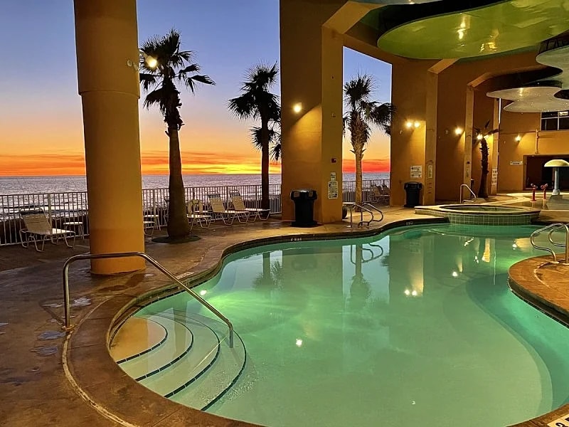 7th FLOOR, CORNER UNIT, OCEANFRONT, WESTERN VIEWS, HIGH-END, FREE BEACH LOUNGES in Panama City Beach, Florida, United States — photo 2