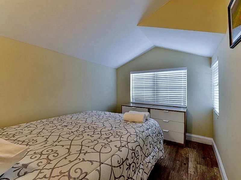 4 BEDROOM/2 BATH HOME, FEW BLOCKS AWAY FROM BRICKELL CC in United States — photo 4
