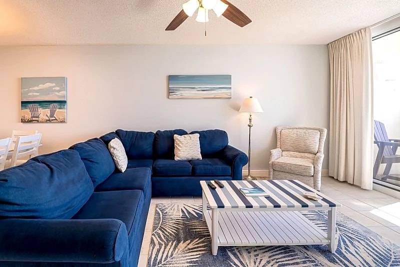 Majestic 802 Tower I 4 Bedroom 3 Bath Sleeps 10 in Panama City Beach, Florida, United States — photo 2