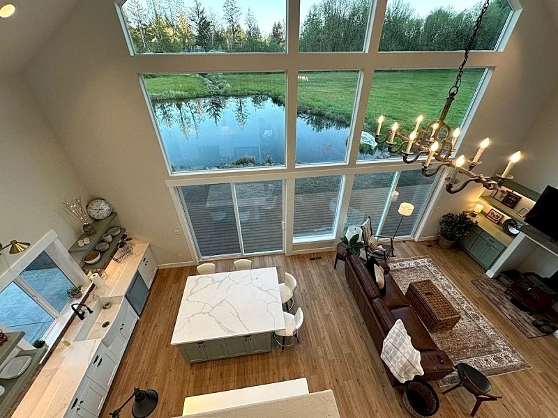 Gorgeous cabin, secluded fishing pond, swimming, paddling. Central for Daytrips! in Elma, Washington, United States — photo 3