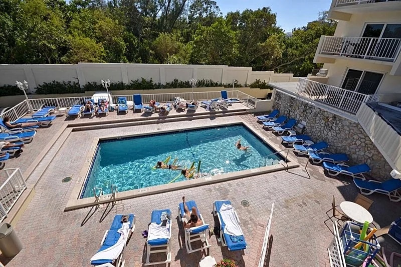 Family Friendly Beachside Resort Condo! Central Fort Lauderdale Beach. in Fort Lauderdale, Florida, United States — photo 2