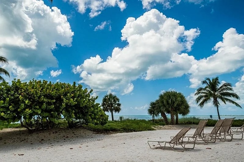 HUGE DISCOUNT for 28 day OCEAN FRONT! 90 FT BALCONY in Key West, Florida, United States — photo 5