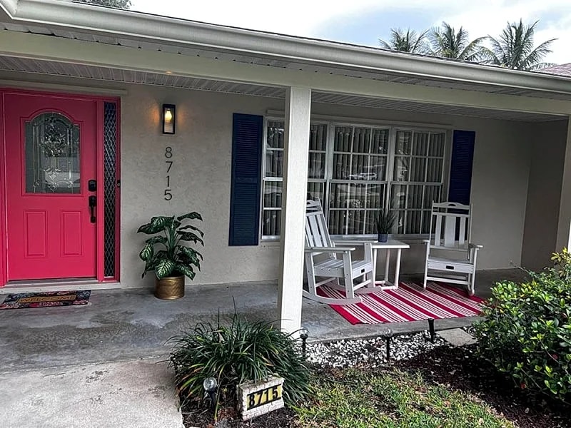 Very Nice 3 Br And 3 Bath Florida Home 1 1/2 Mile From Jupiter Island Beach in Hobe Sound, Florida, United States — photo 2