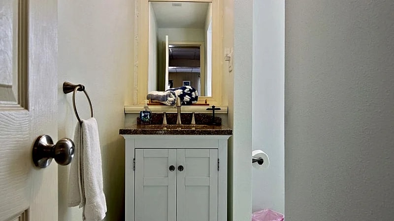 I minute walk to Beach. Rated #1 Best location in Florida /Pets welcome with fee in St. Pete Beach, Florida, United States — photo 5