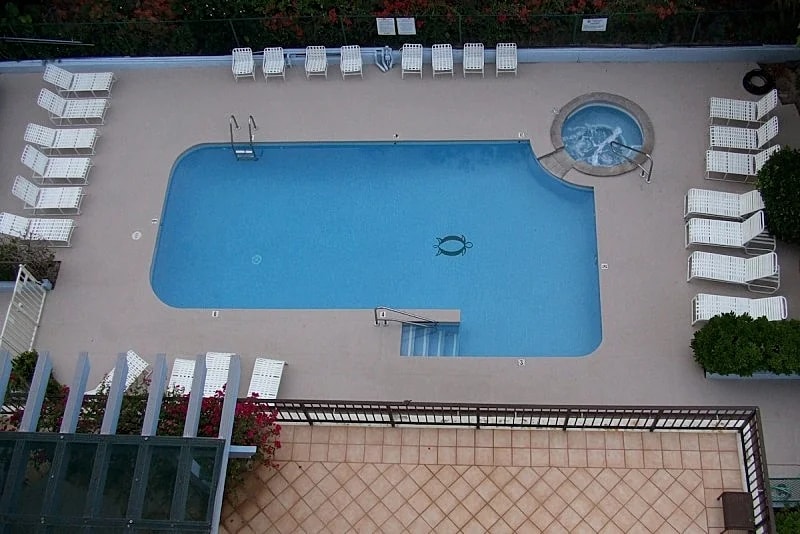 Permitted Hawaiian Princess - High floor, amazing view, ocean, turtles, sunsets in Makaha, Hawaii, United States — photo 4