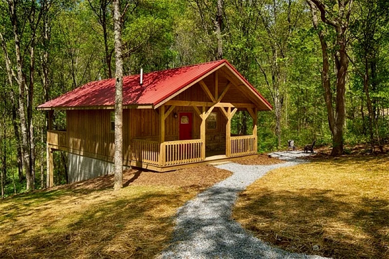 Conner Homestead Cabin in Hocking Hills in Logan, Ohio, United States — photo 1