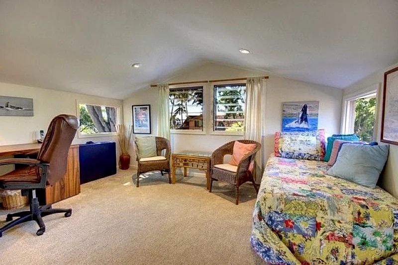 Superb Location with Ocean Views from the Kitchen and Upstairs Bedroom in Maui County, Hawaii, United States — photo 5