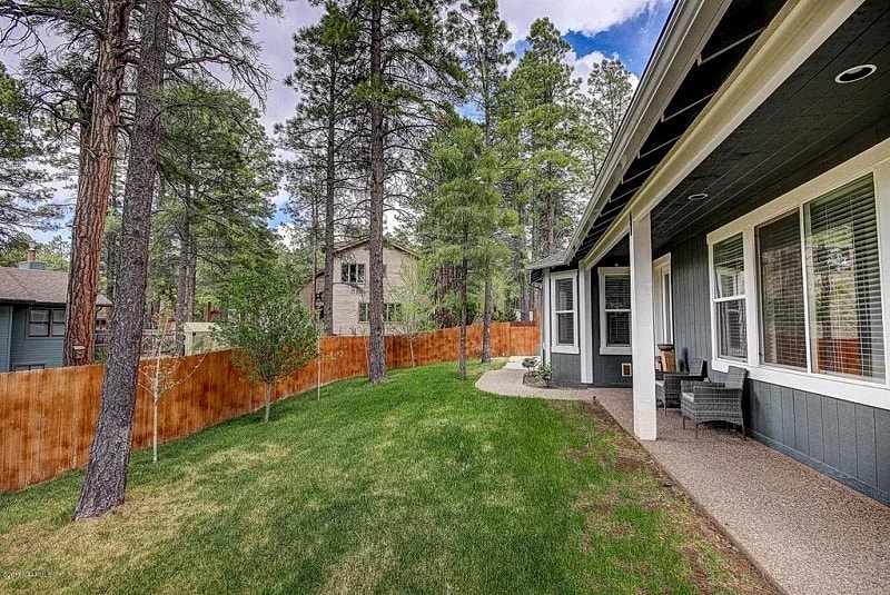Luxury Flagstaff Retreat in the pines near NAU, Grand Canyon, Sedona & Snowbowl! Property overview in Flagstaff, Arizona, United States — photo 3