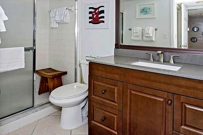 Bright DIRECT Oceanfront Corner Condo. On the Beach! Amazing Views! in Cape Canaveral, Florida, United States — photo 2