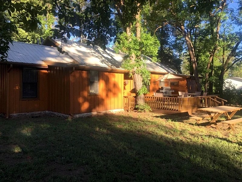 Cozy Cabin Only 5 Blocks From Rainbow Lake! Walk To Fishing! Great Rates! in Pinetop Lakeside, Arizona, United States — photo 4