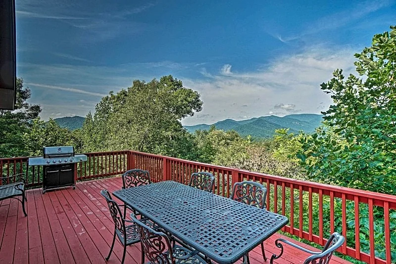 Hot Tub + Game Room: Mountain Retreat in Otto! in Otto, North Carolina, United States — photo 3