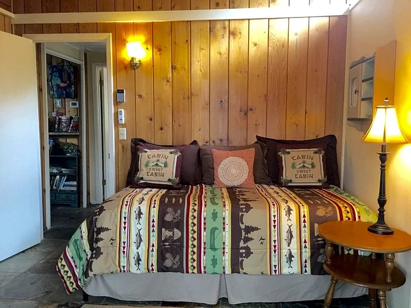 No Roughin' It Cabin w/ VIEWS & Steps to Hiking!!! in Sedona, Arizona, United States — photo 4