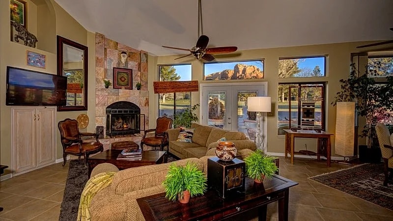 MAJESTIC VIEWS from all rooms on Oak Creek Golf Course..HIKE & BIKE & GOLF in Sedona, Arizona, United States — photo 3