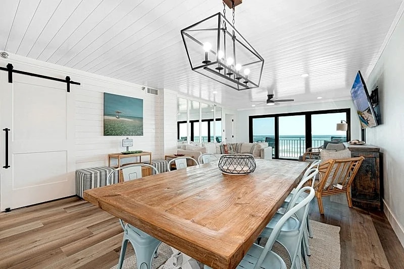 Direct oceanfront condo with a large balcony, heated pool, and beach access in New Smyrna Beach, Florida, United States — photo 3