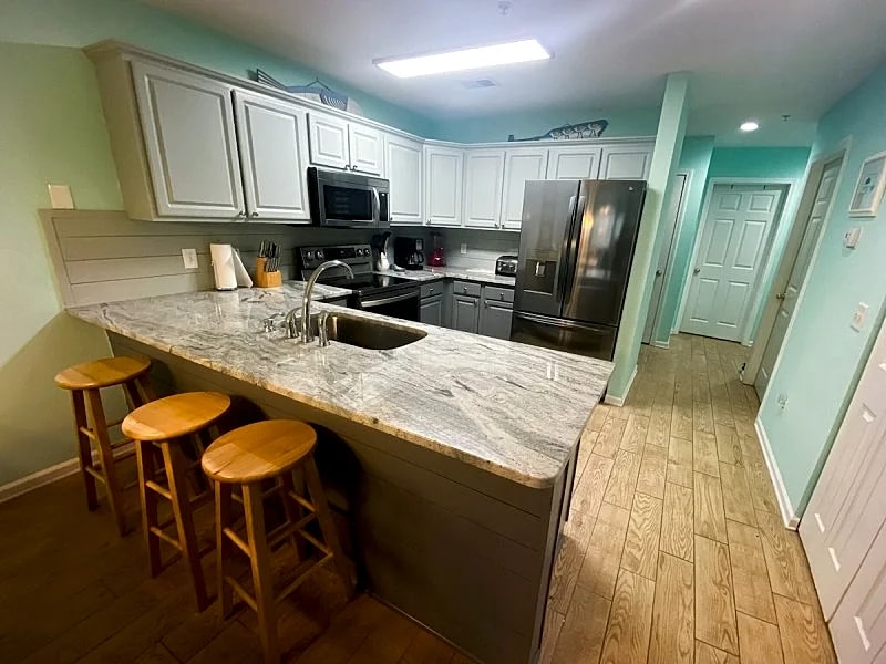 Minutes to Beach-Golf-1st Fl-Washer/Dryer-Free WiFi-Pool in Pawleys Island, South Carolina, United States — photo 3