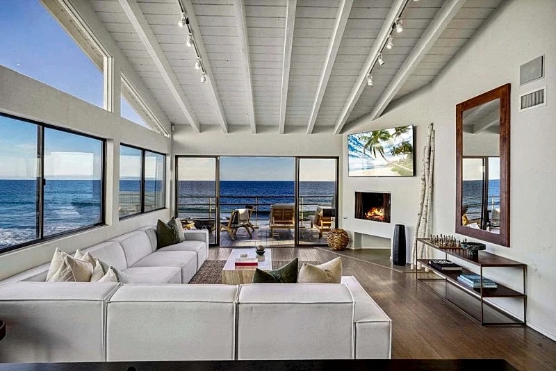 The Surfrider Villa by Stay Awhile Villas in Malibu, California, United States — photo 4