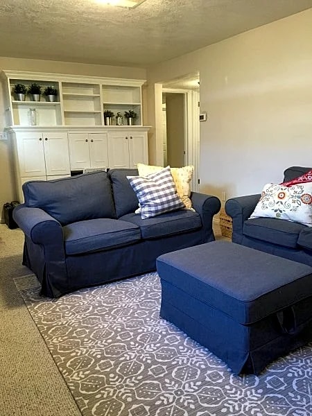 Mayberry in Orem! Cozy 2BR Apt by Costco! All New Carpet/Paint in Orem, Utah, United States — photo 3