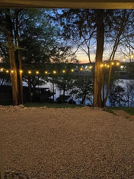 Hot Tub / Top 1% / Kayaks / 950 Mbp / Pets / PickleB